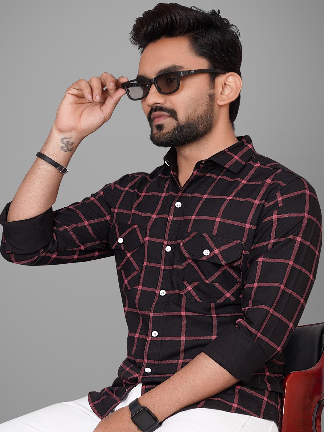 

Metronaut Men Regular Fit Spread Collar Windowpane Checked Casual Shirt, Black