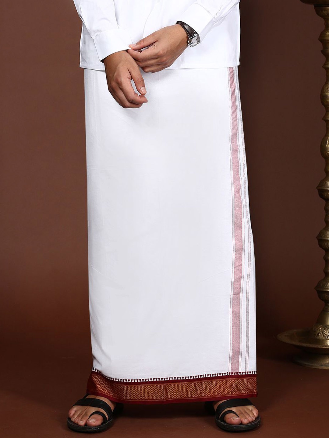 

Devala Weavers Society Men Pure Cotton Single Layer White Dhoti with Coloured Border