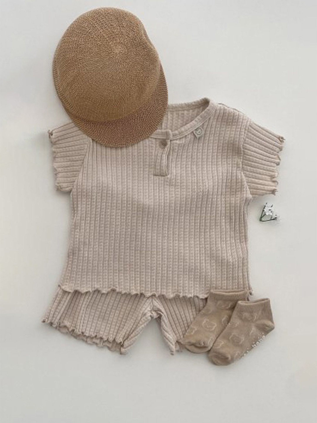 

LULU & SKY Kids Pure Cotton T-Shirt With Shorts, Khaki