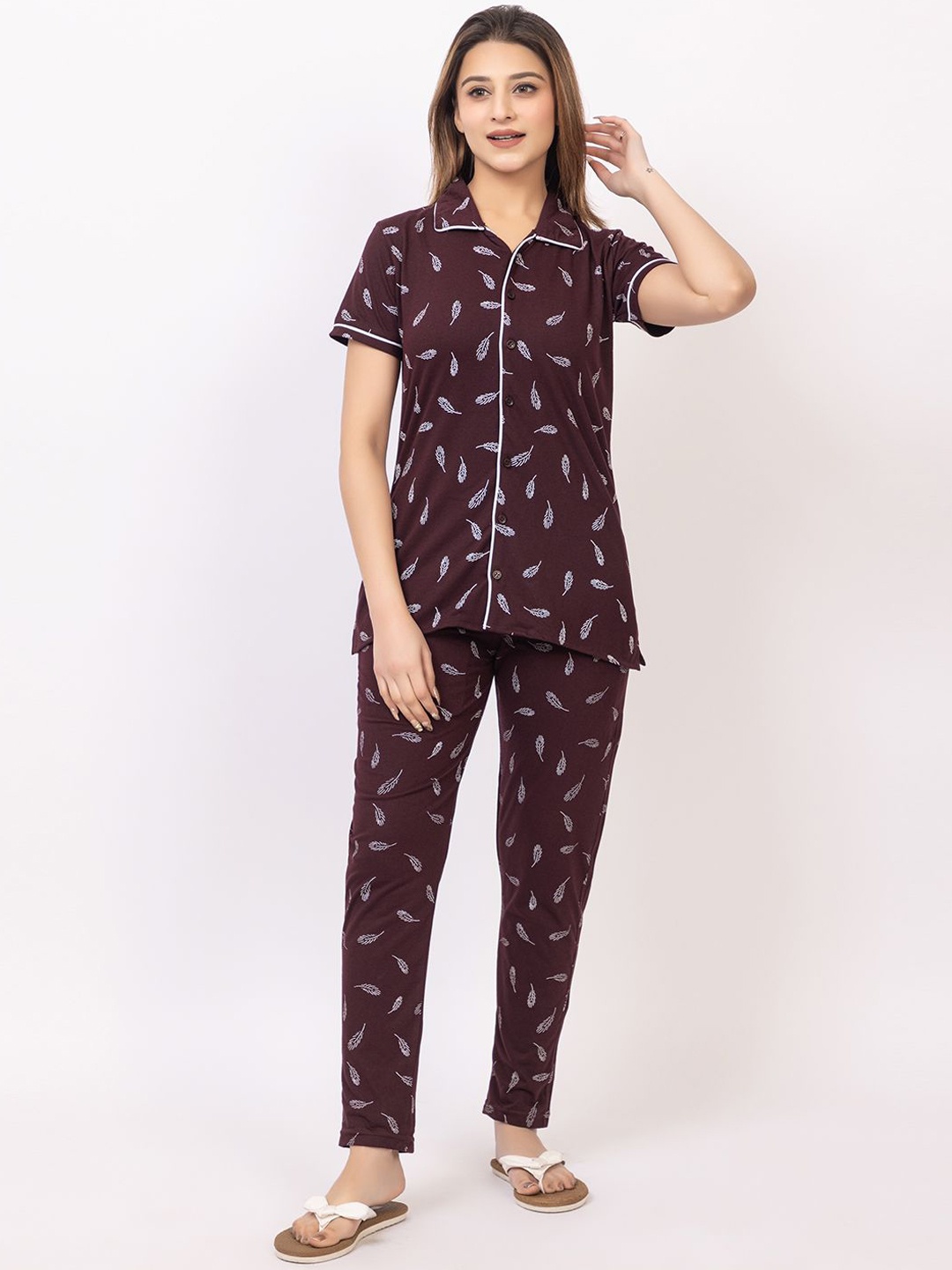 

GEE 5 Women Printed Night suit, Maroon