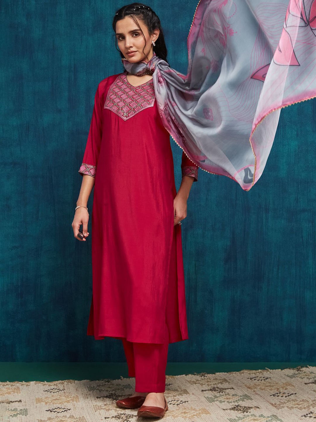 

SANSKAR Floral Embroidered V-Neck Straight Kurta With Trouser & Dupatta, Pink