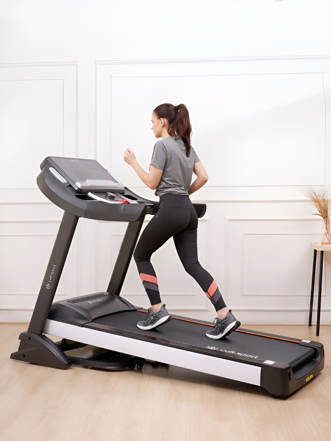 

CULT Smartrun Dallas (7HP Peak) Foldable Motorized Treadmill| Max Wgt: 150Kg| Auto Incline, Black