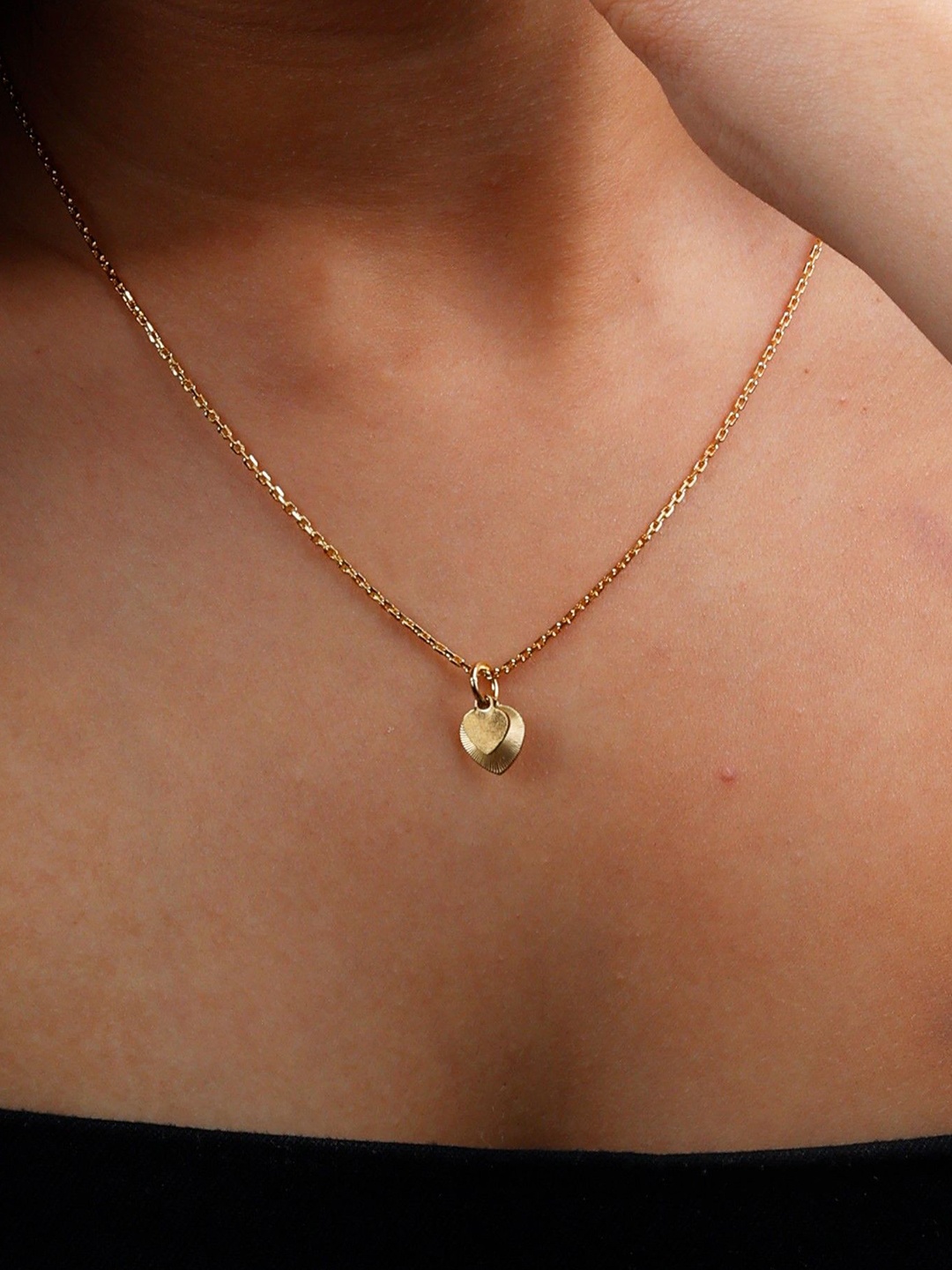 

ISHI New York Gold-Plated Heart Shaped Minimal Chain