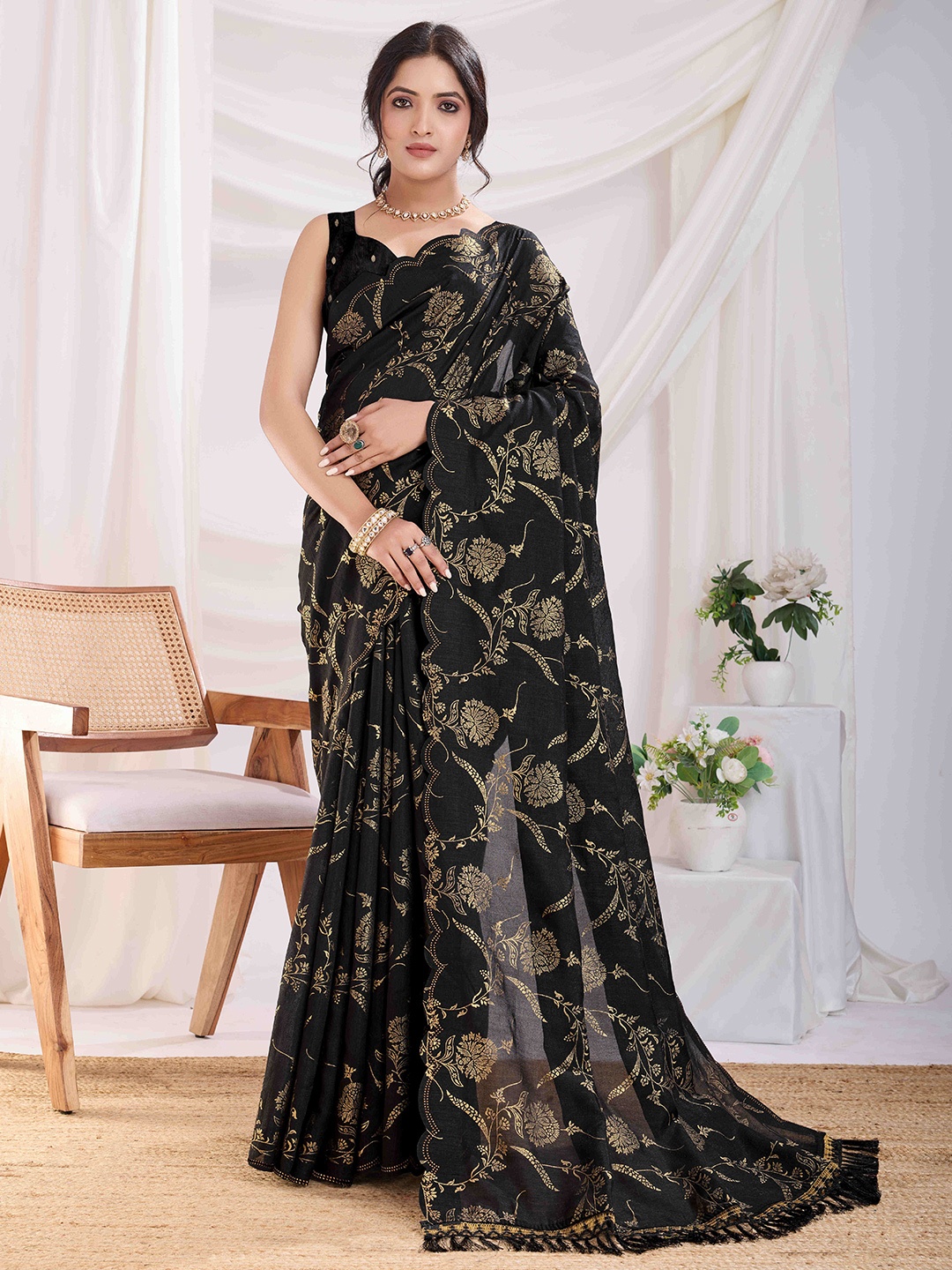 

Mitera Embellished Beads and Stones Saree, Black