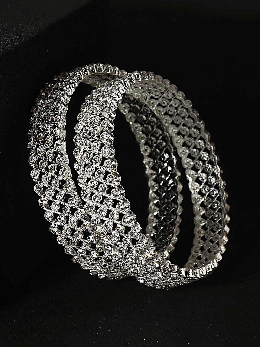 

ZULKA Set Of 2 Silver-Plated Zircon Diamond Stone-Studded Bangles