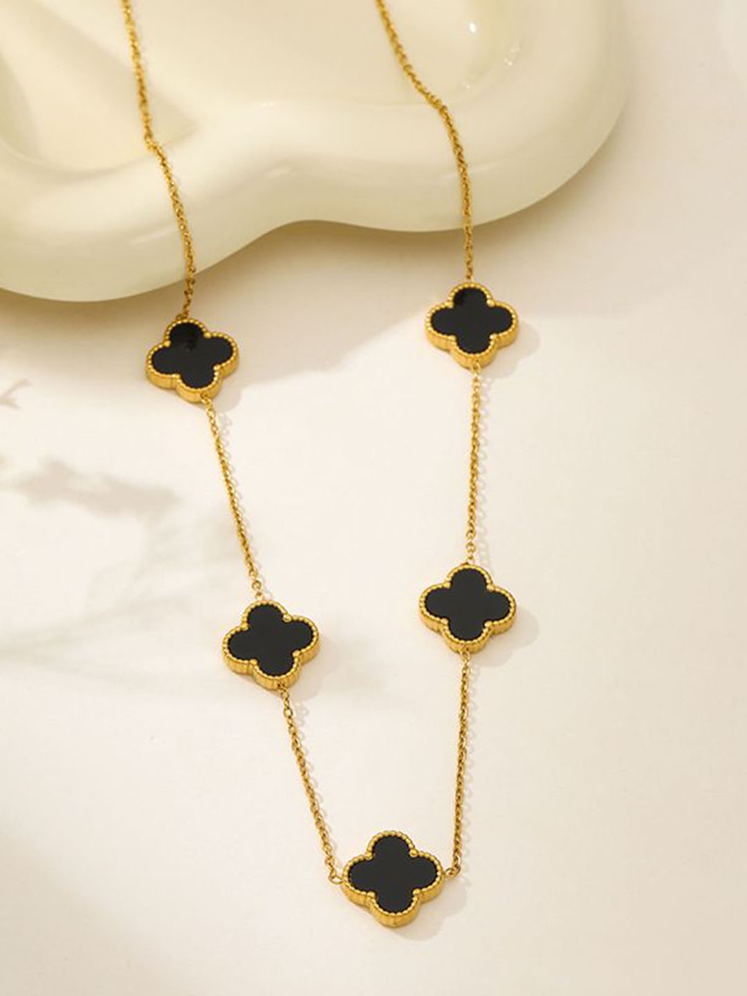 

DIVASTRI Clover Stainless Steel Gold-Plated Floral Anti-Tarnish Pendants With Chains