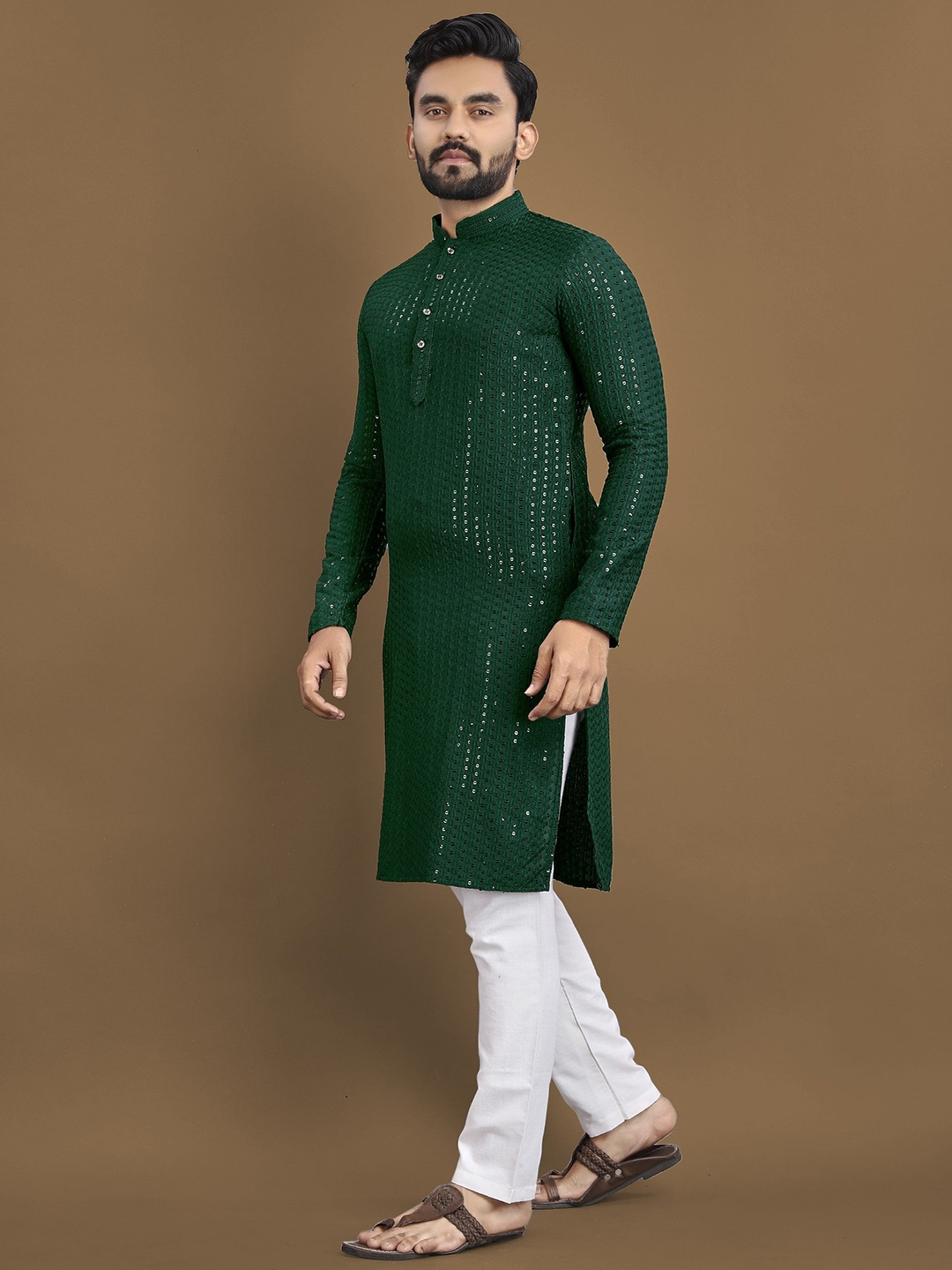 

Moda Rapido Embellished Embroidered Mandarin Collar Straight Kurta, Green