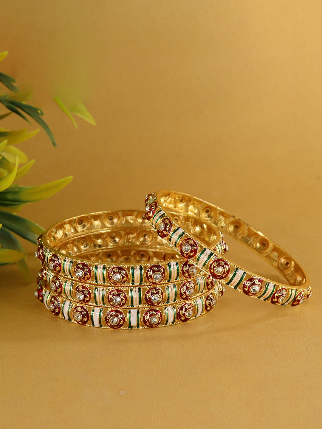 

ZULKA Set Of 2 Gold-Plated Zircon Diamonds Stone-Studded Metal Bangles