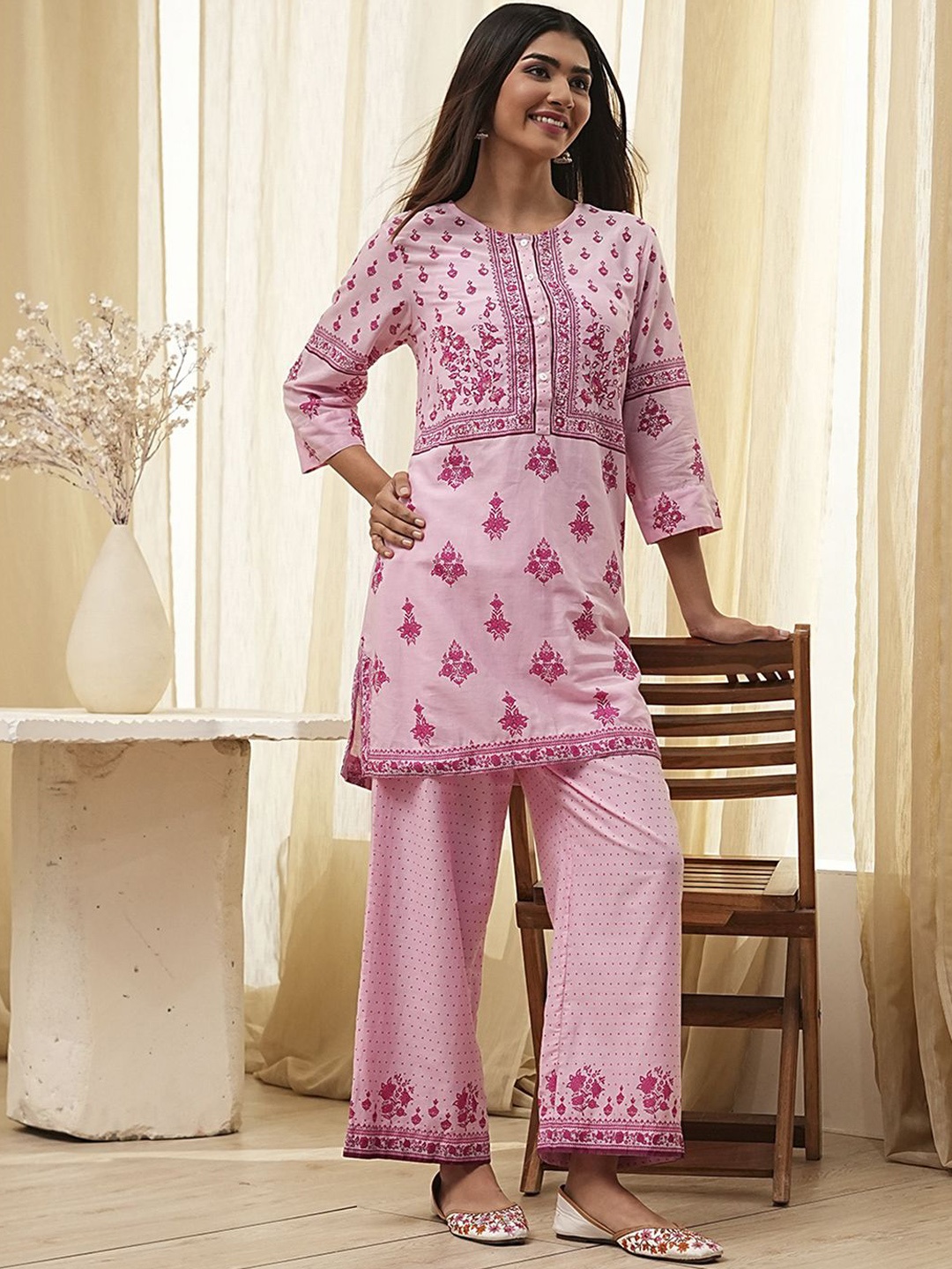 

Biba Floral Printed Round Neck Pure Cotton Straight Kurta With Palazzos, Pink