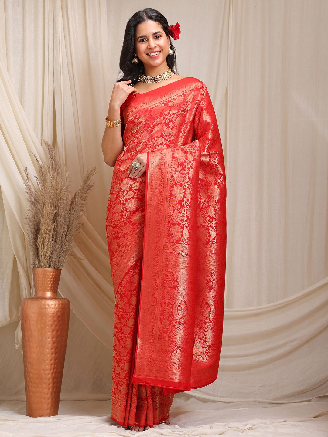 

KAVINDI Woven Design Zari Pure Silk Kanjeevaram Saree, Red