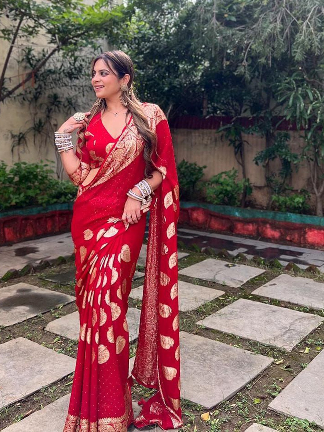 

PAYAL CREATION Ethnic Motifs Woven Design Zari Pure Georgette Maheshwari Saree, Red