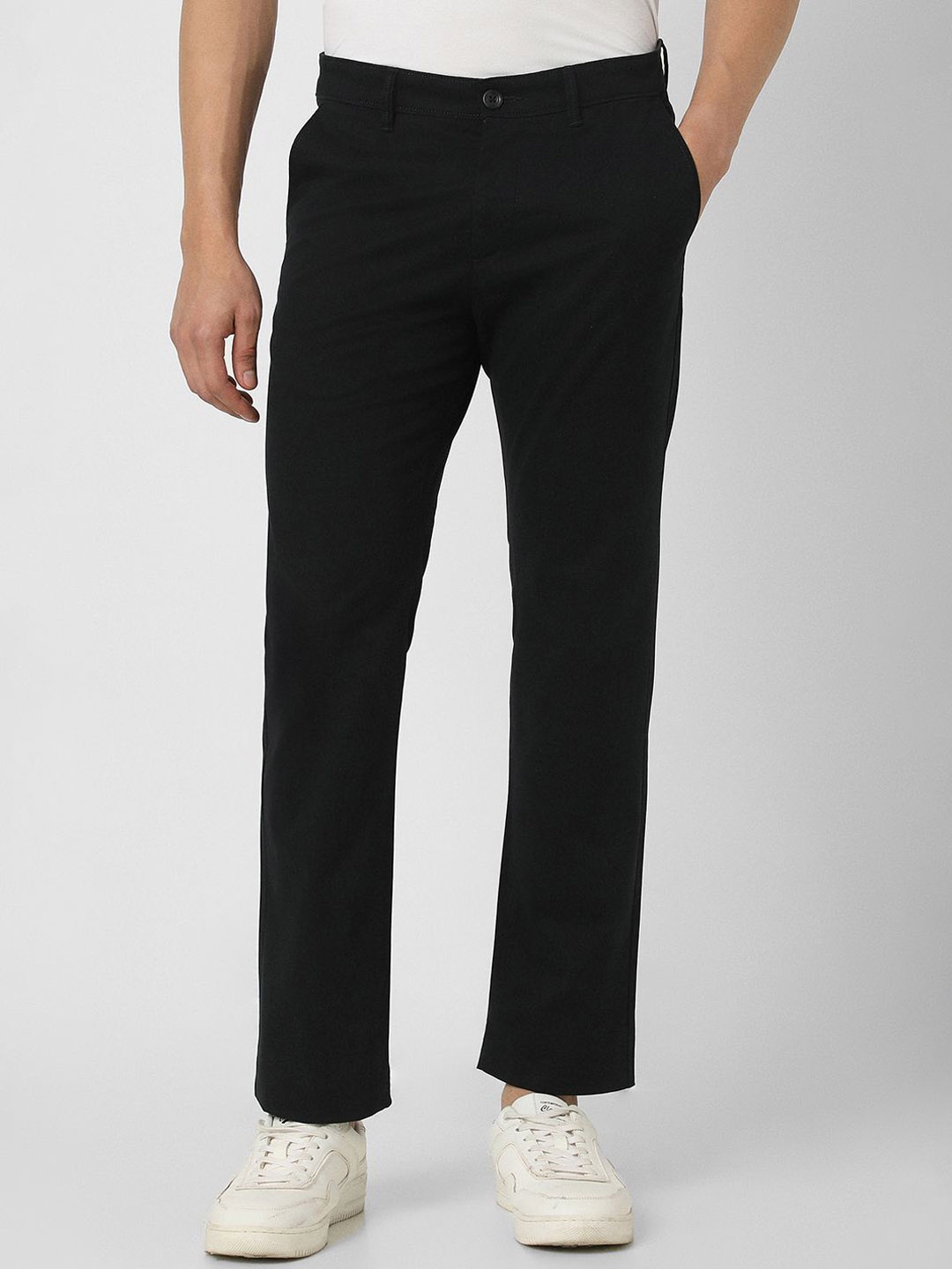 

Van Heusen Sport Men Cotton Solid Mid Rise Regular Fit Trousers, Black
