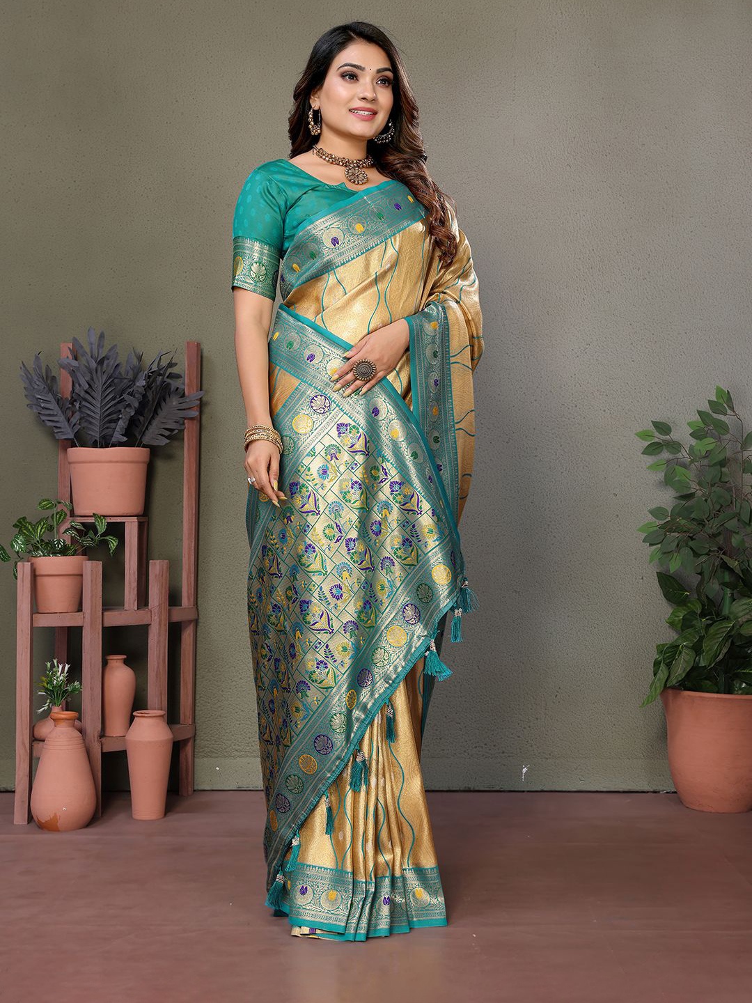

LeeliPeeri Designer Woven Design Zari Silk Blend Designer Banarasi Saree, Beige