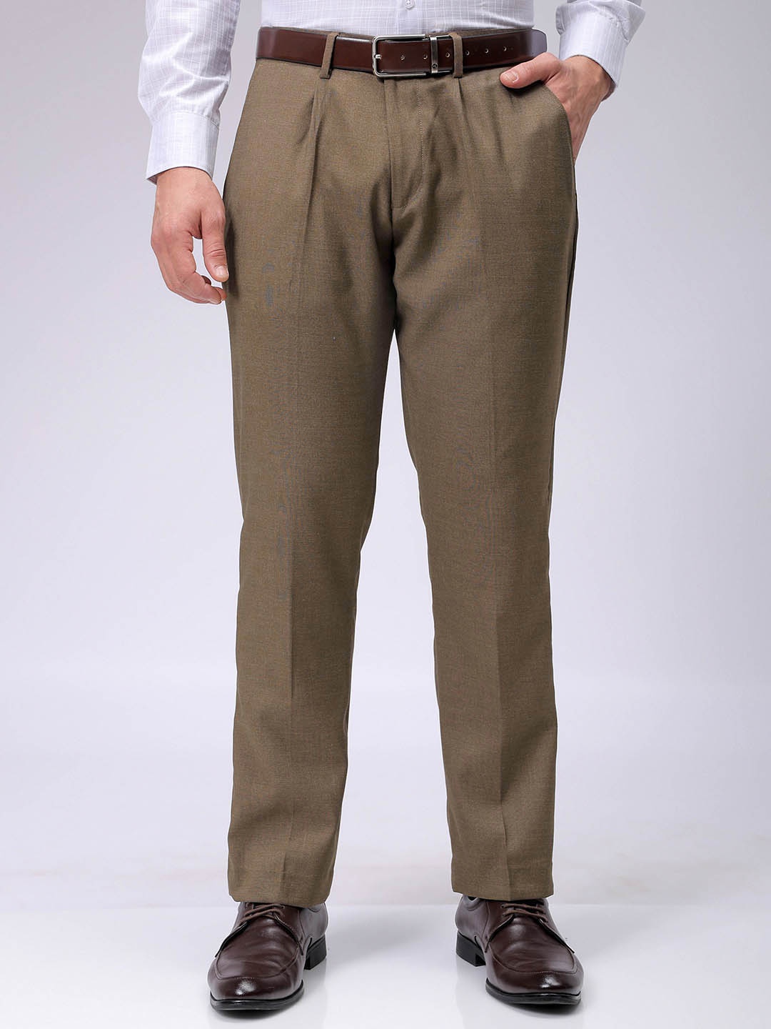 

The Indian Garage Co. X Luxe Men Pleated Formal Trousers, Khaki