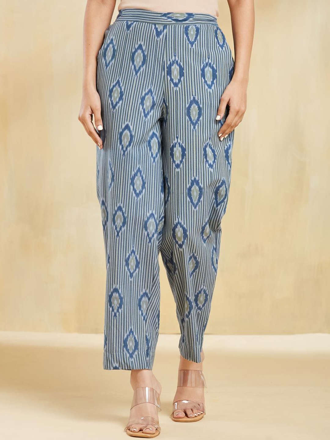 

Fabindia Women Ethnic Motifs Printed Trousers, Blue