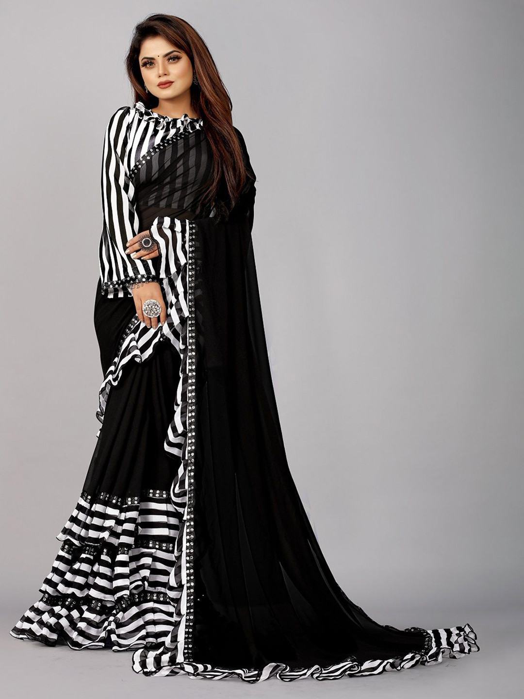 

Moda Rapido Leheriya Mirror Work Saree, Black