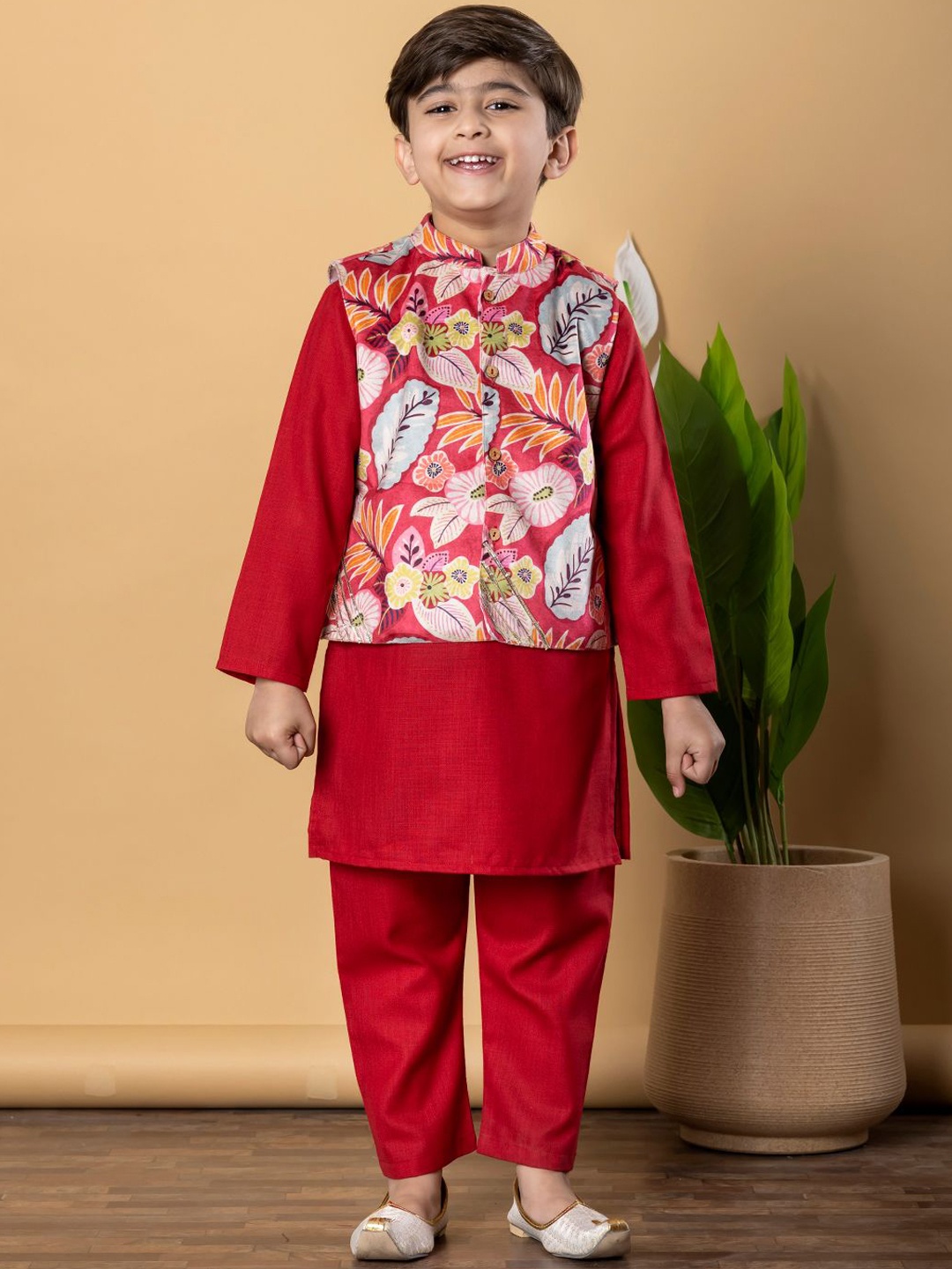 

Readiprint Boys Mandarin Collar Linen Straight Kurta With Pyjamas & Jacket, Red