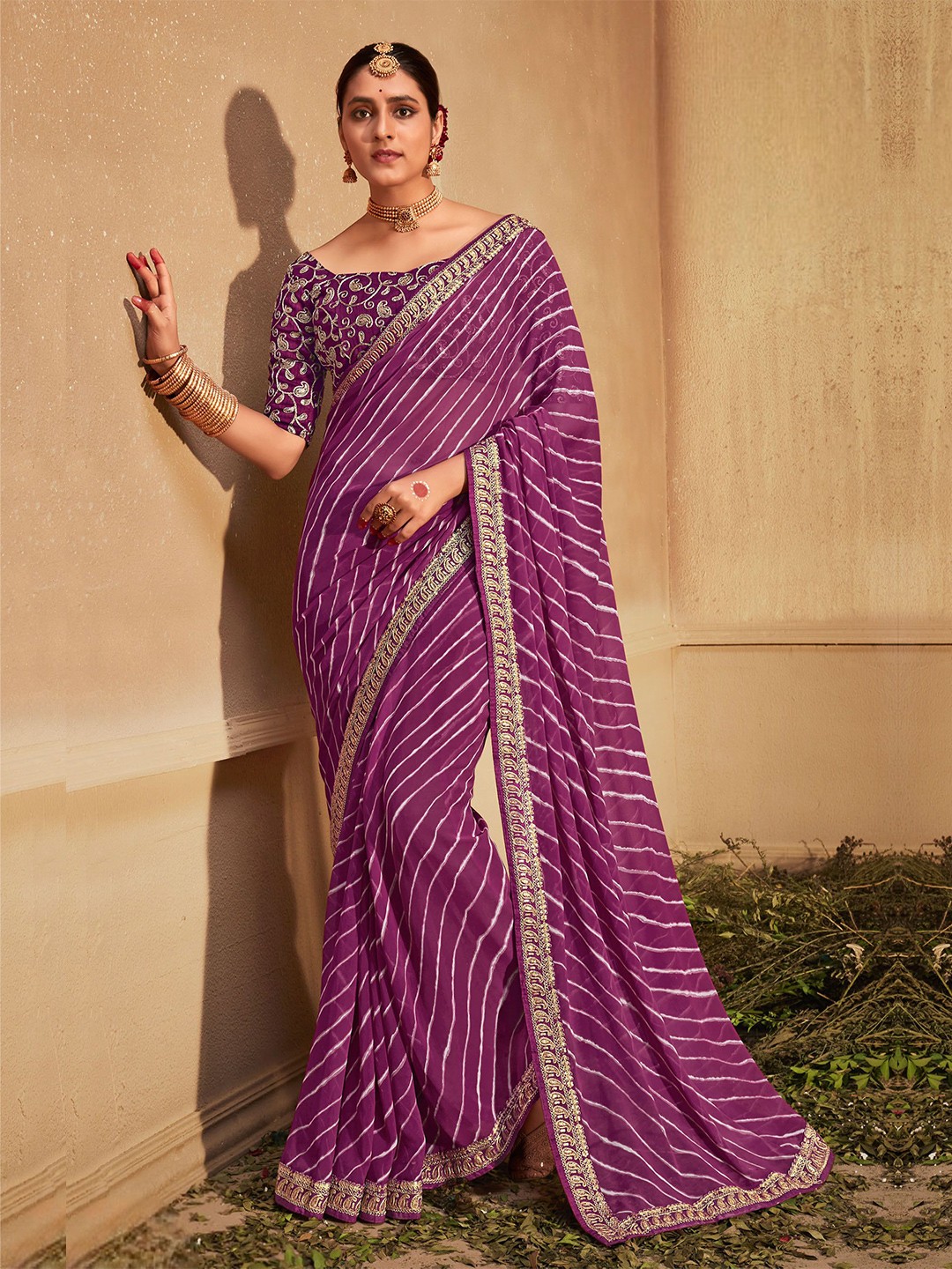 

DIVASTRI Leheriya Embroidered Poly Georgette Saree With Unstitched Blouse Piece, Purple