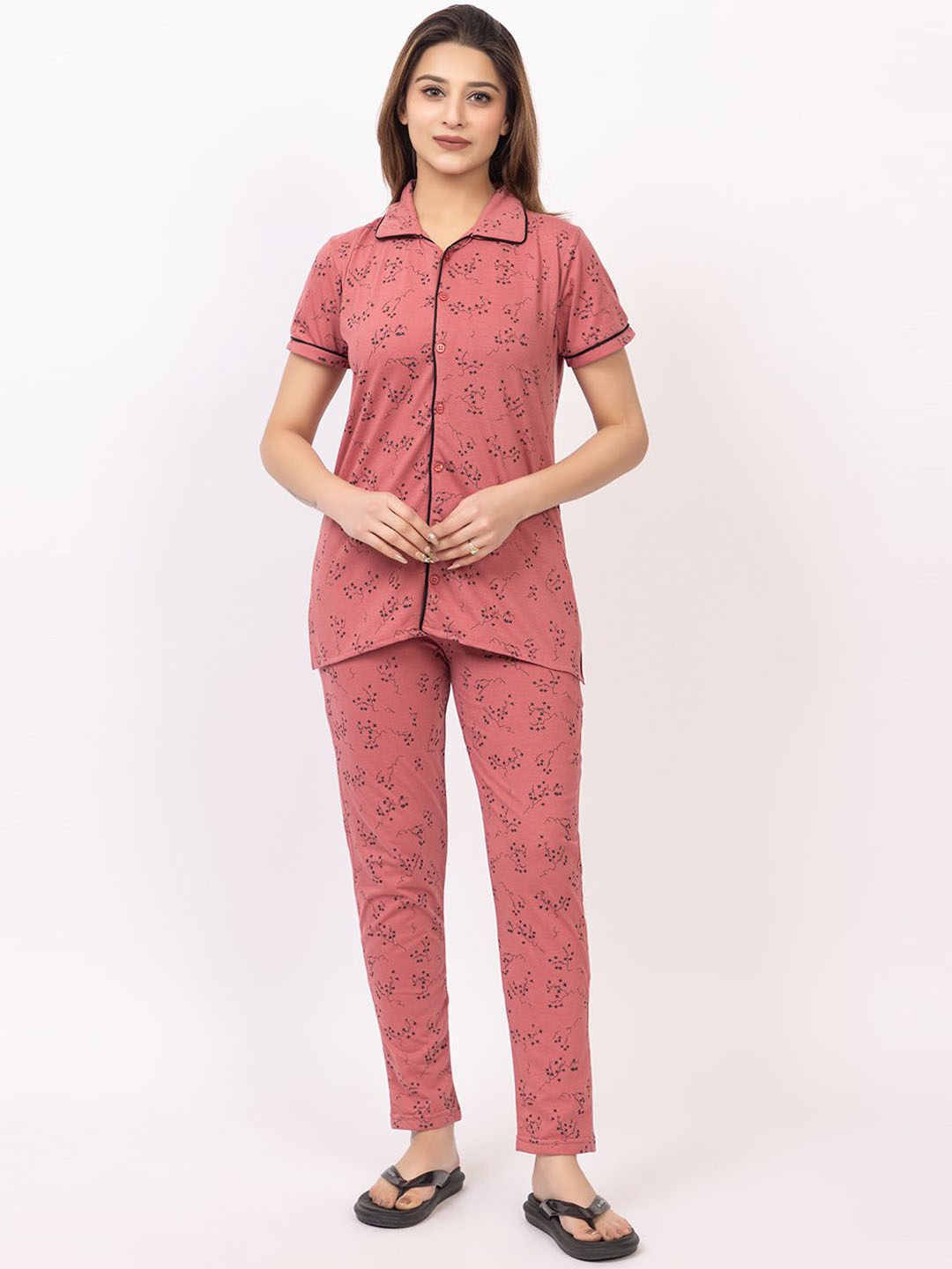 

GEE 5 Women Printed Night suit, Peach