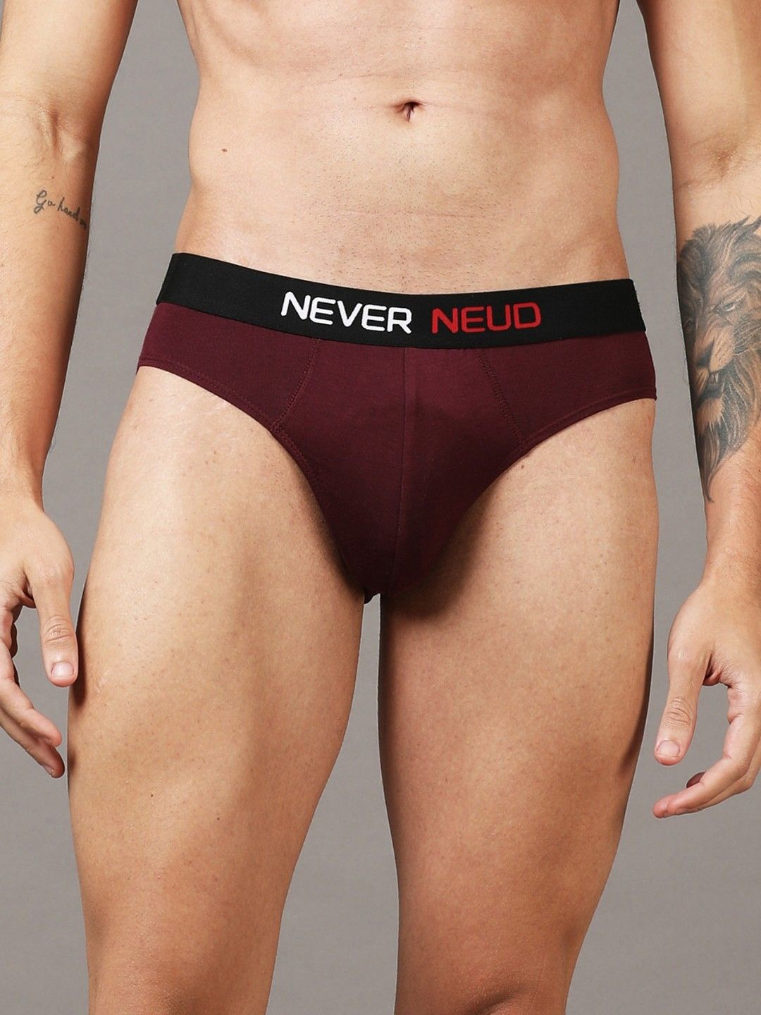 

NEVER NEUD Breathable & Anti-Bacterial Basic Briefs- NN01-M1701-S, Maroon