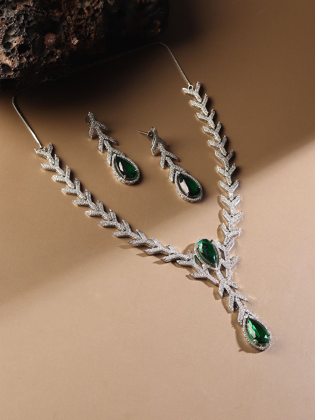 

RHOSYN Rhodium-Plated American Diamond Studded Jewellery Set, Silver