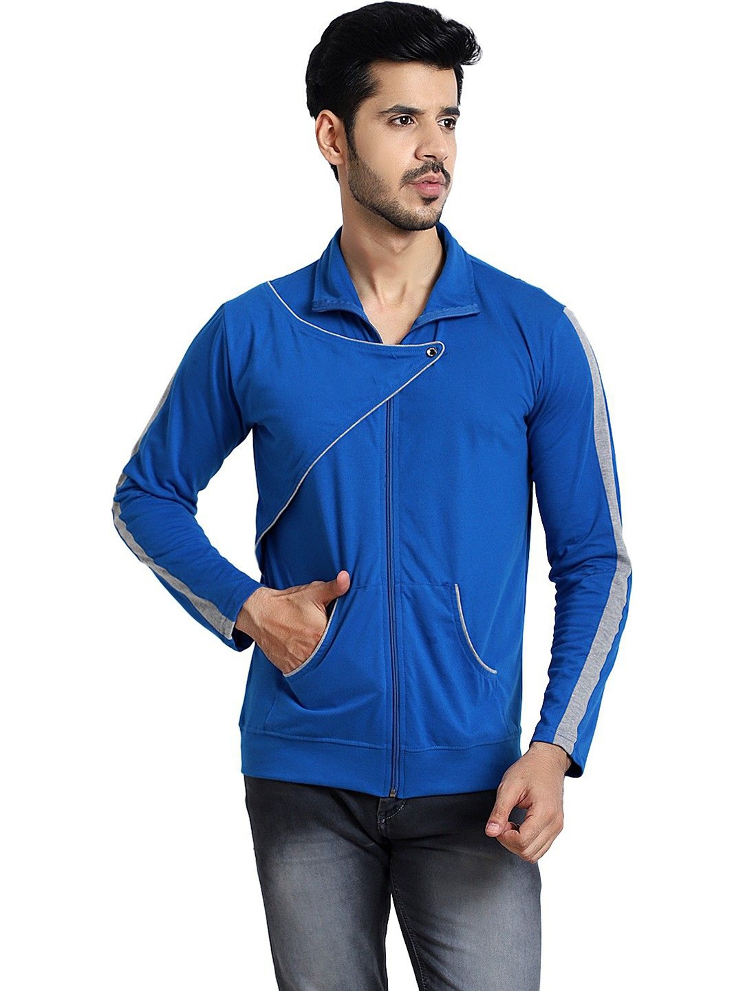 

Black Collection Men Solid Slim Fit T-shirt, Blue