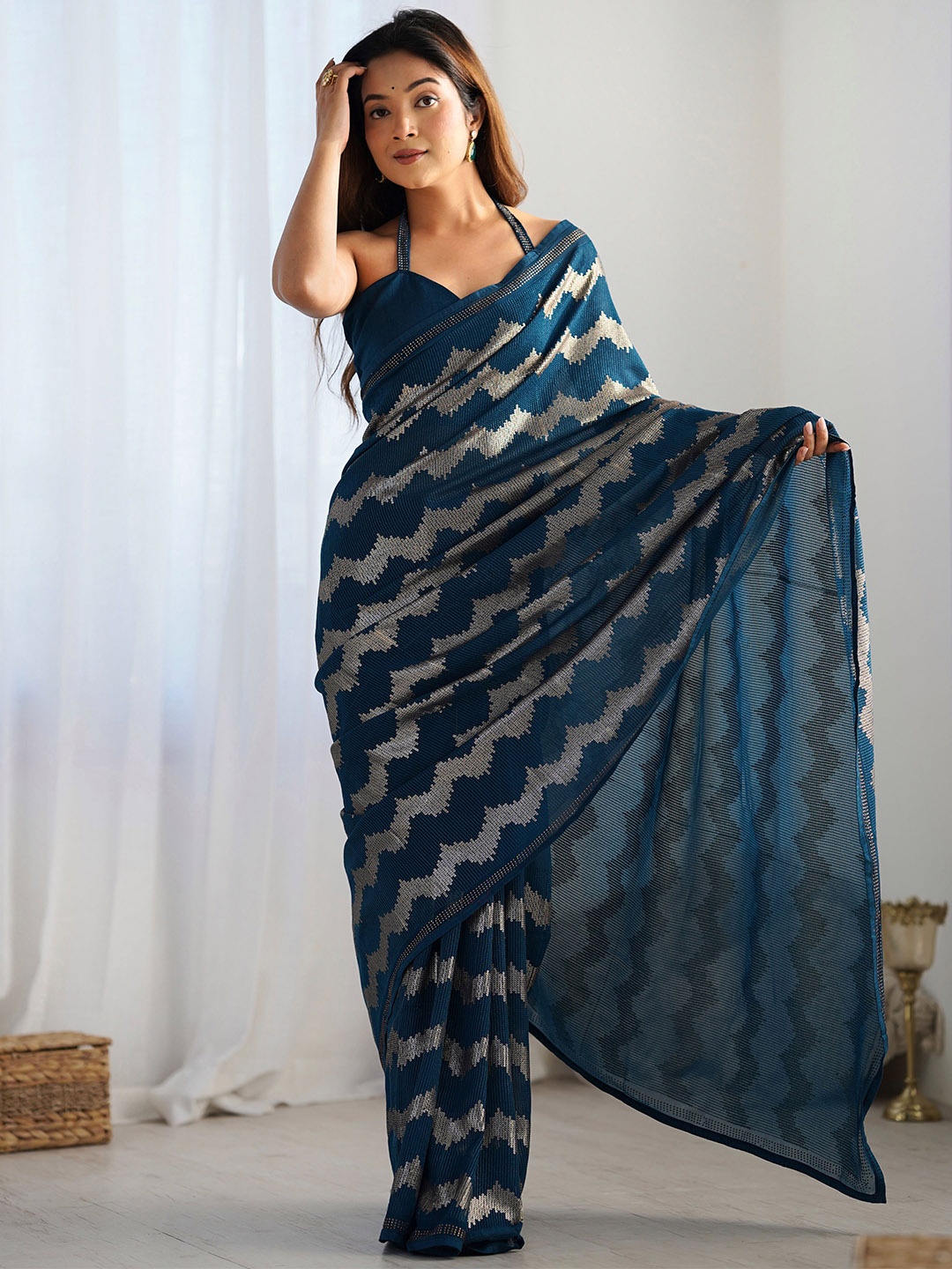 

VARNI FABRICS Embellished Sequinned Pure Georgette Saree, Teal
