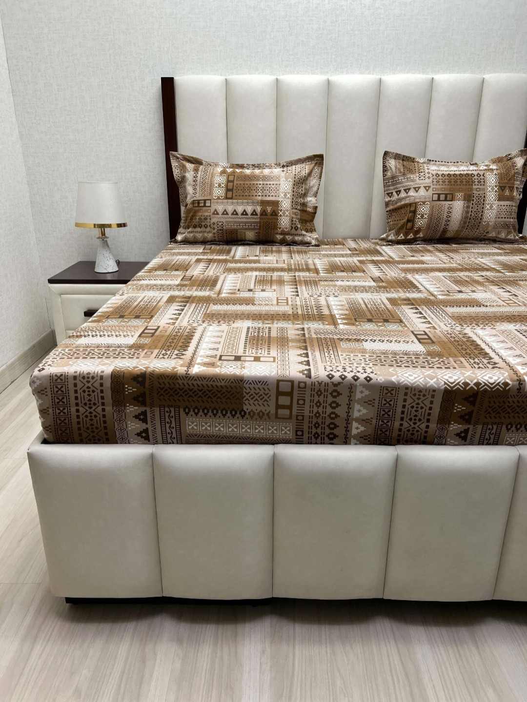 

Pure Decor Velar Fur Sib Brown Printed Pure Cotton 350 TC King Bedsheet Set 2.74m x 2.74m