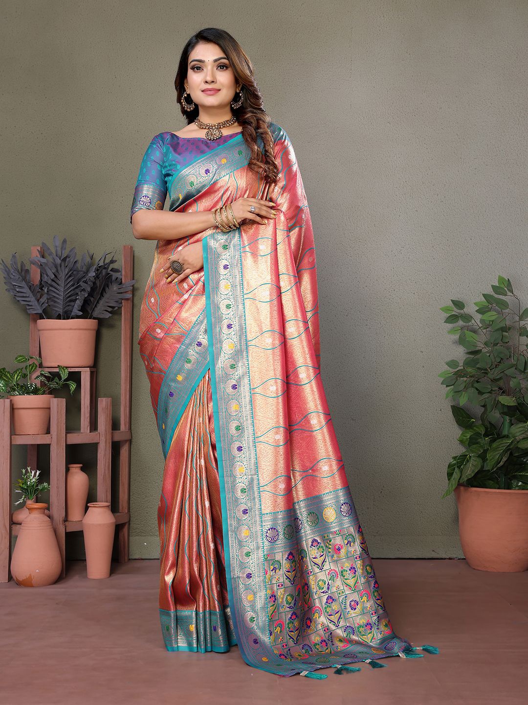 

LeeliPeeri Designer Woven Design Zari Banarasi Saree, Pink