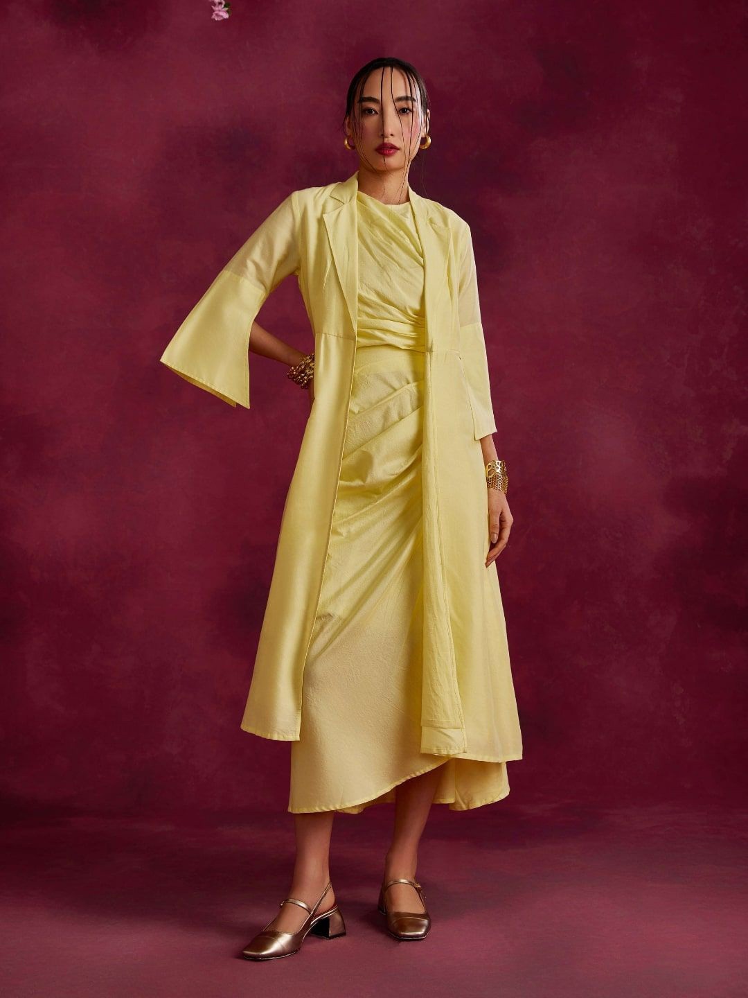 

Abhishti Women Solid Cotton Co-Ords Set, Yellow