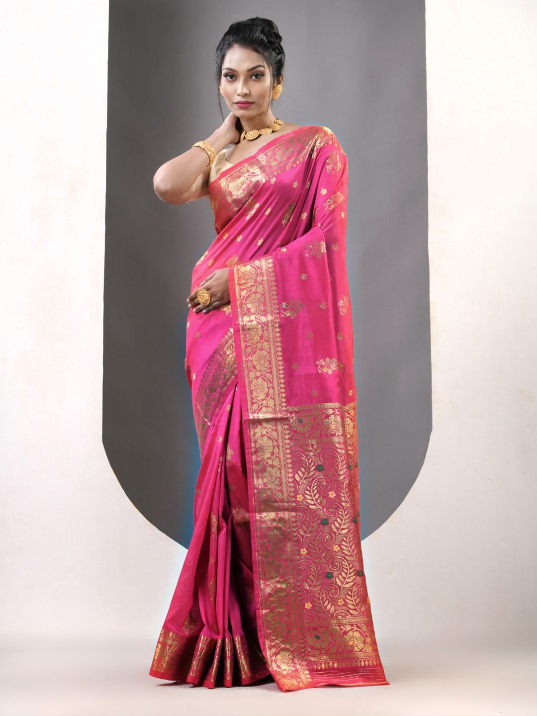 

Charukriti Floral Woven Design Zari Saree, Pink