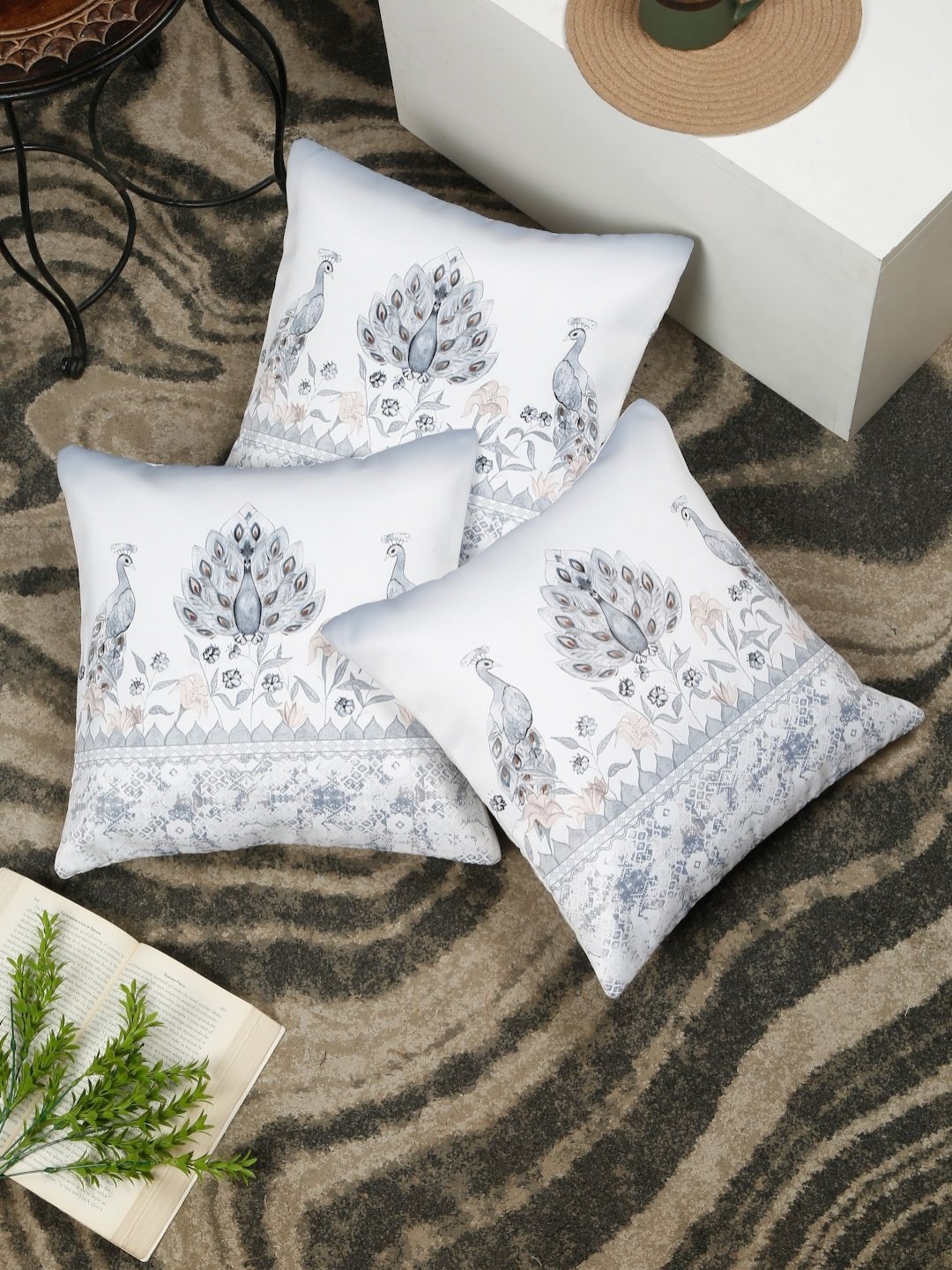 

SOKNACK White And Grey 3 Pieces Ethnic Motifs Velvet Square Cushion Covers