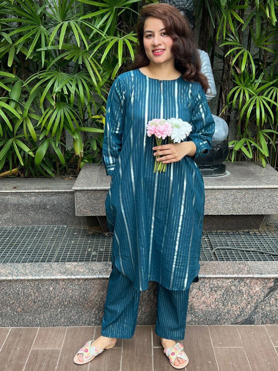 

Rangreza Ethnic Women Striped Keyhole Neck Regular Pure Cotton Straight Kurta & Trousers, Teal