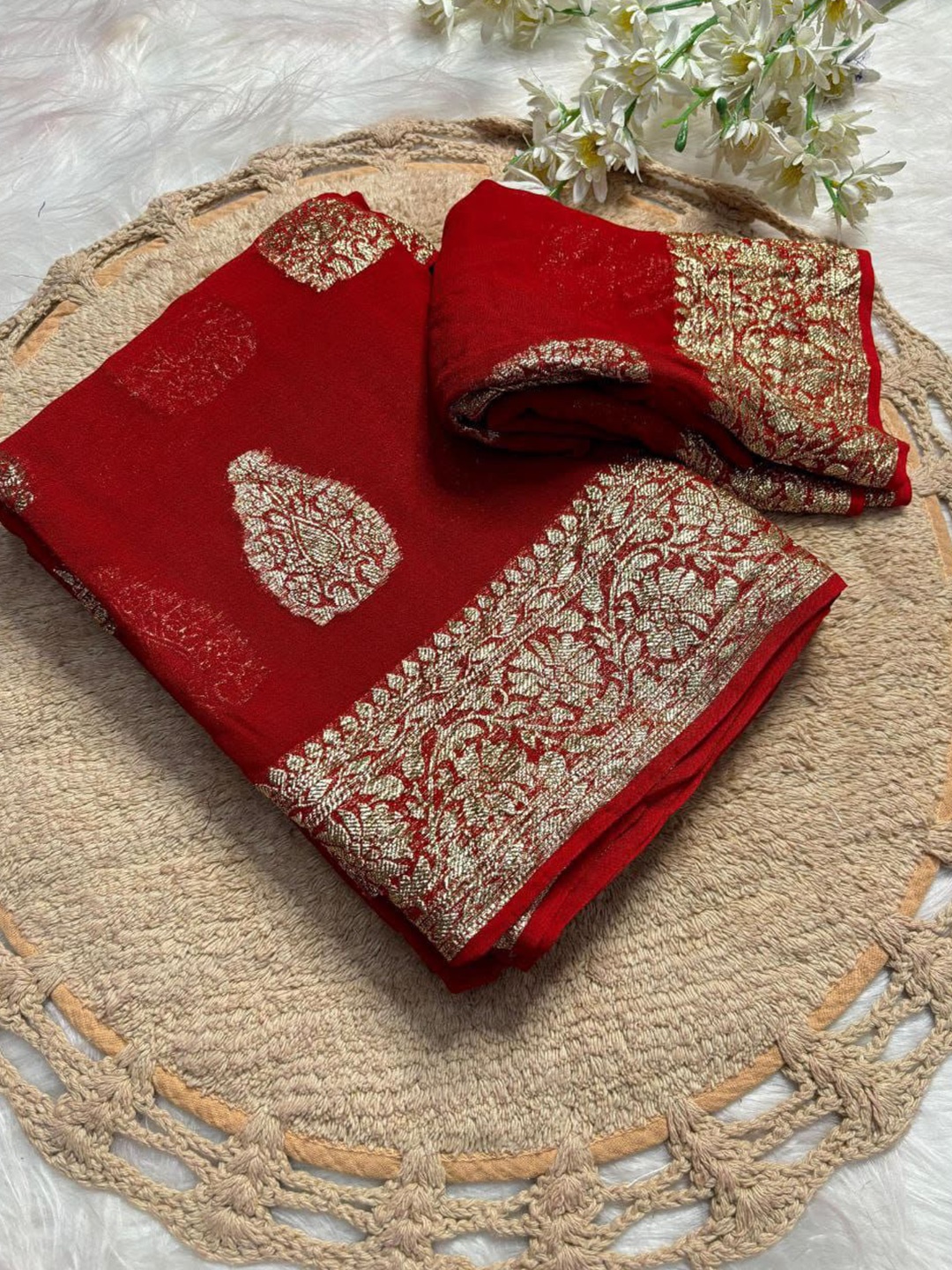 

PAYAL CREATION Woven Design Zari Pure Georgette Maheshwari Saree, Red