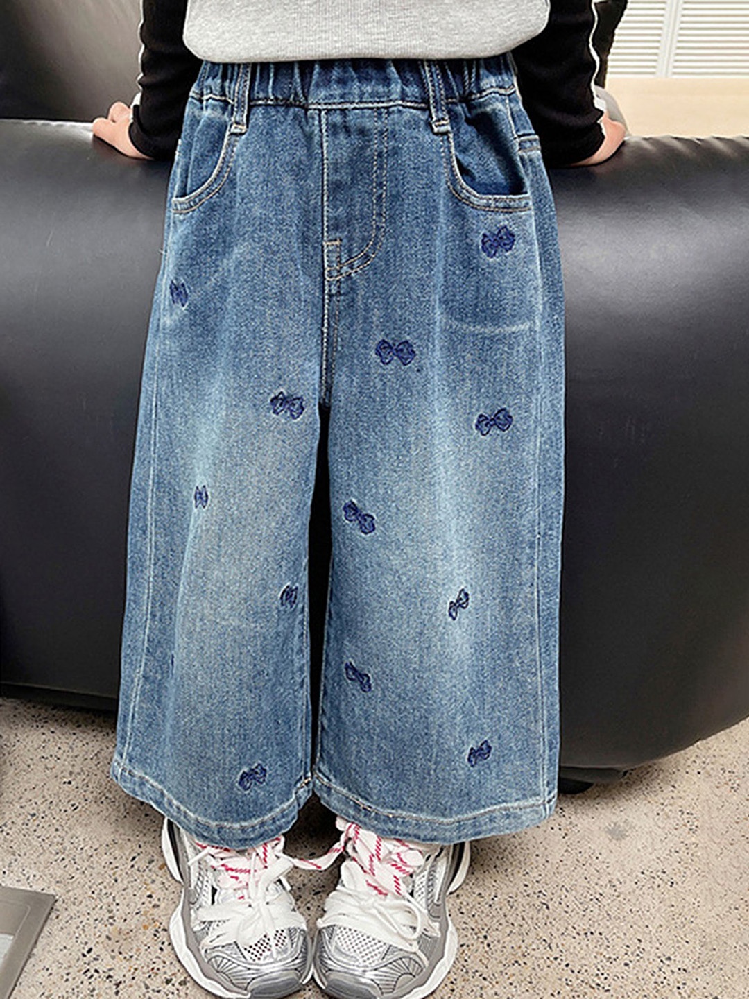 

LULU & SKY Girls Wide Leg Heavy Fade Jeans, Blue
