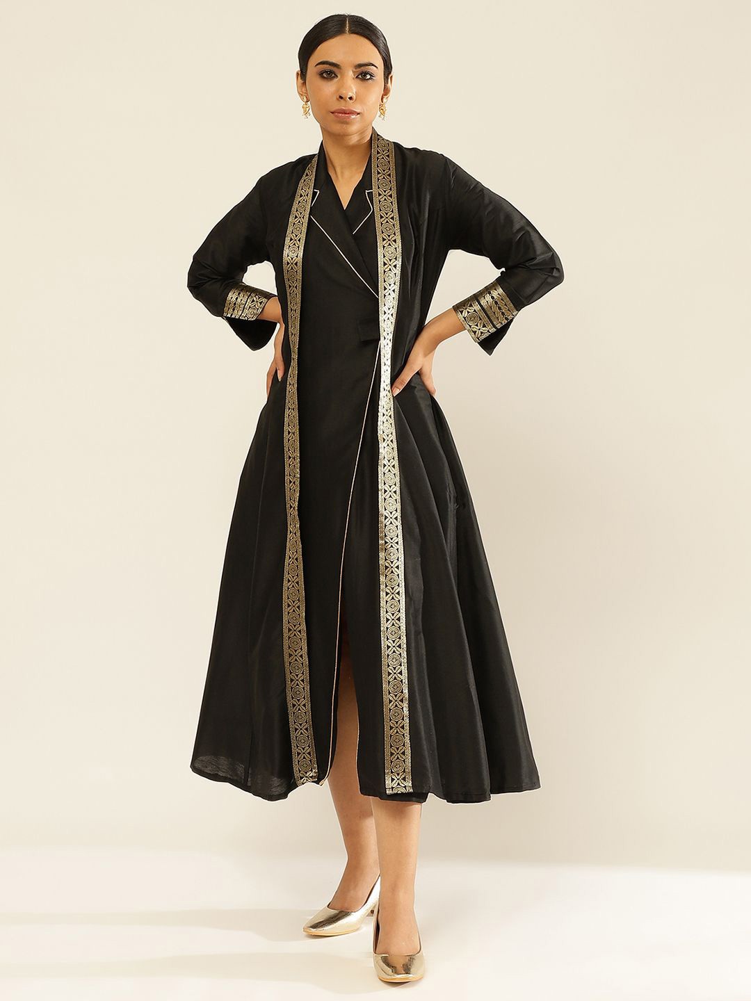 

Abhishti Women Solid Longline Cotton Open Front Jacket, Black
