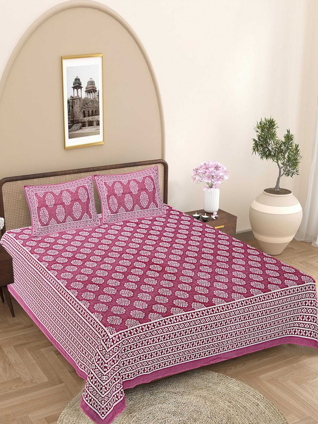 

VANI E Purple & White Printed Pure Cotton 180TC King Bedsheet Set- 2.28 m x 4.57 m