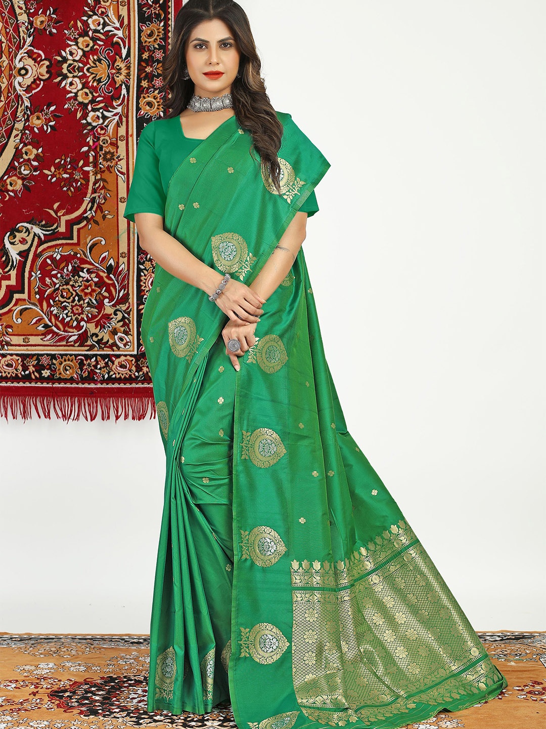 

Kandora Ethnic Motifs Woven Design Zari Pure Silk Banarasi Saree, Green