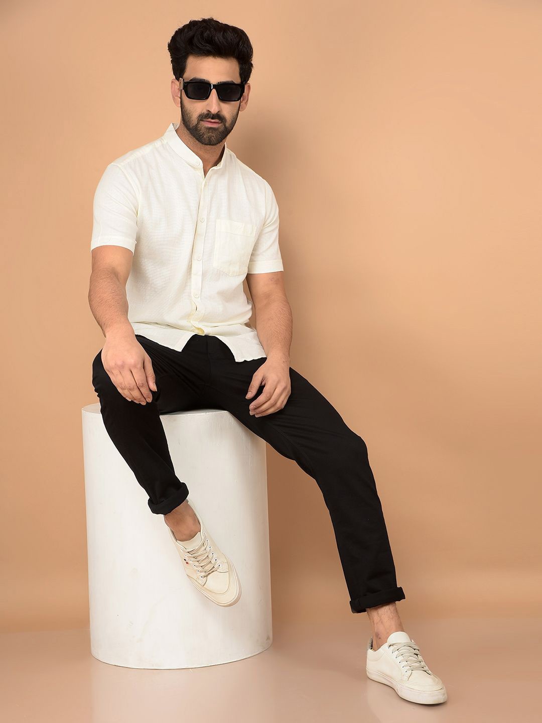 

Crimsoune Club Men Classic Fit Solid Pure Cotton Casual Shirt, Off white
