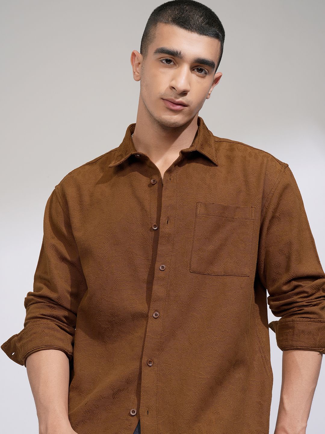 

HIGHLANDER Men Cutaway Collar Textured Cotton Casual Shirt, Brown