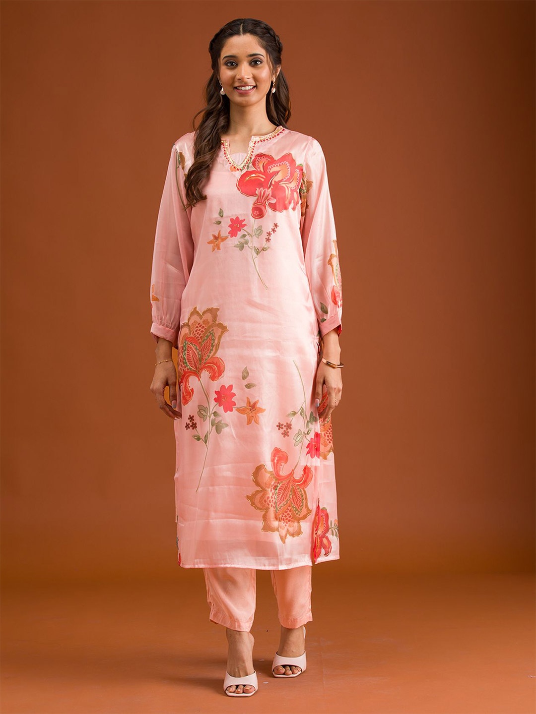 

Koskii Women Floral Printed Tissue Straight Kurta with Trouser, Peach