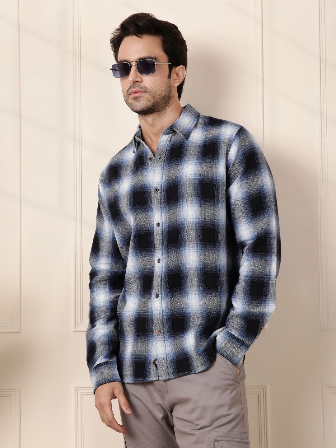 

WROGN Men Comfort Fit Spread Collar Checked Cotton Casual Shirt, Black