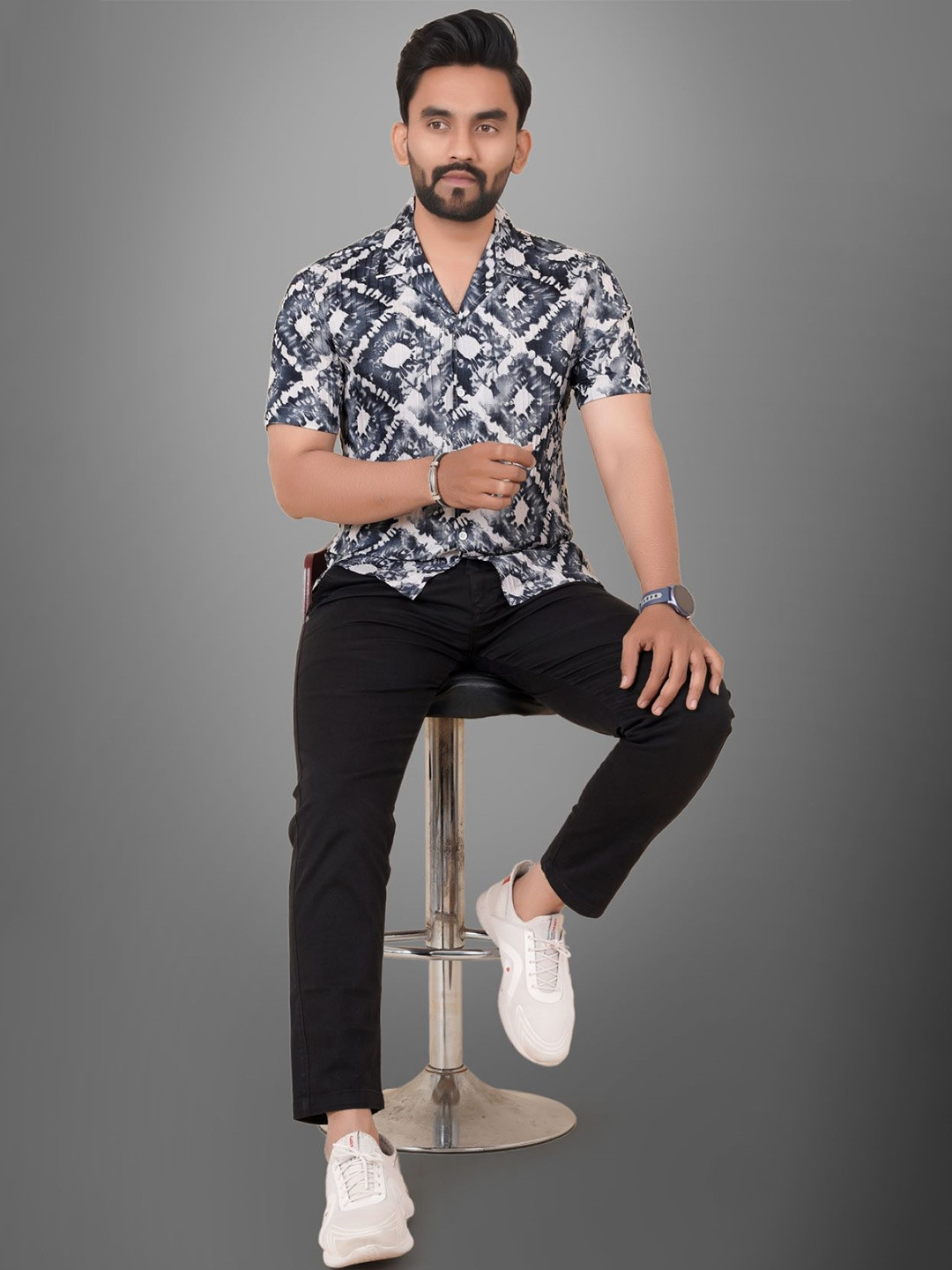 

Metronaut Men Regular Fit Cuban Collar Abstract Printed Casual Shirt, White