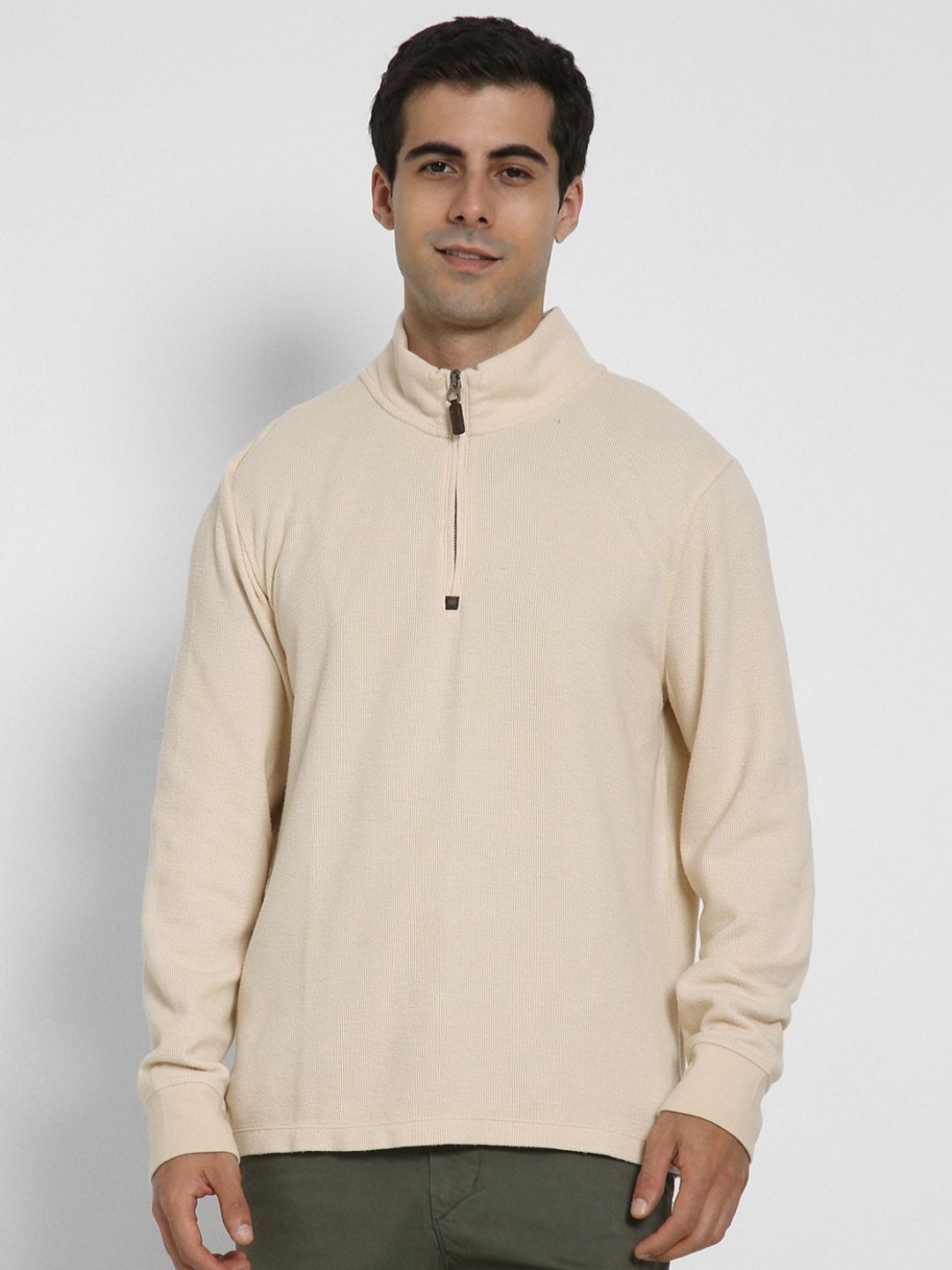 

AMERICAN EAGLE OUTFITTERS Men Solid High Neck Cotton T-shirt, Beige