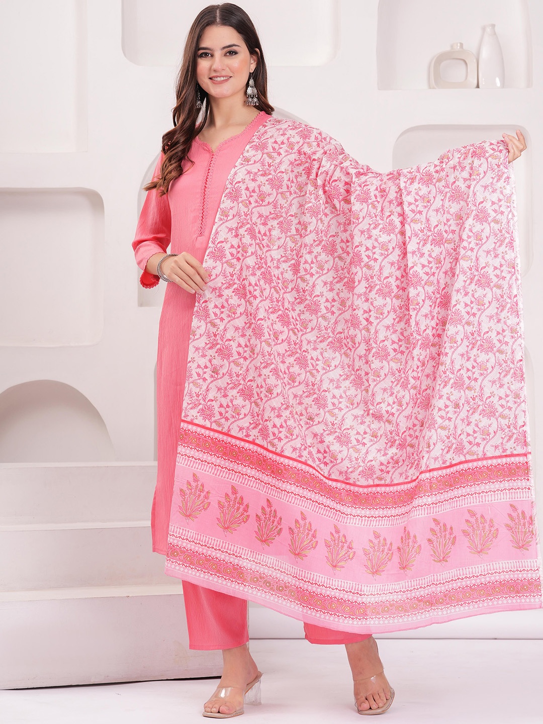 

Nayo Sweetheart Neck Straight Kurta With Trousers & Dupatta, Pink