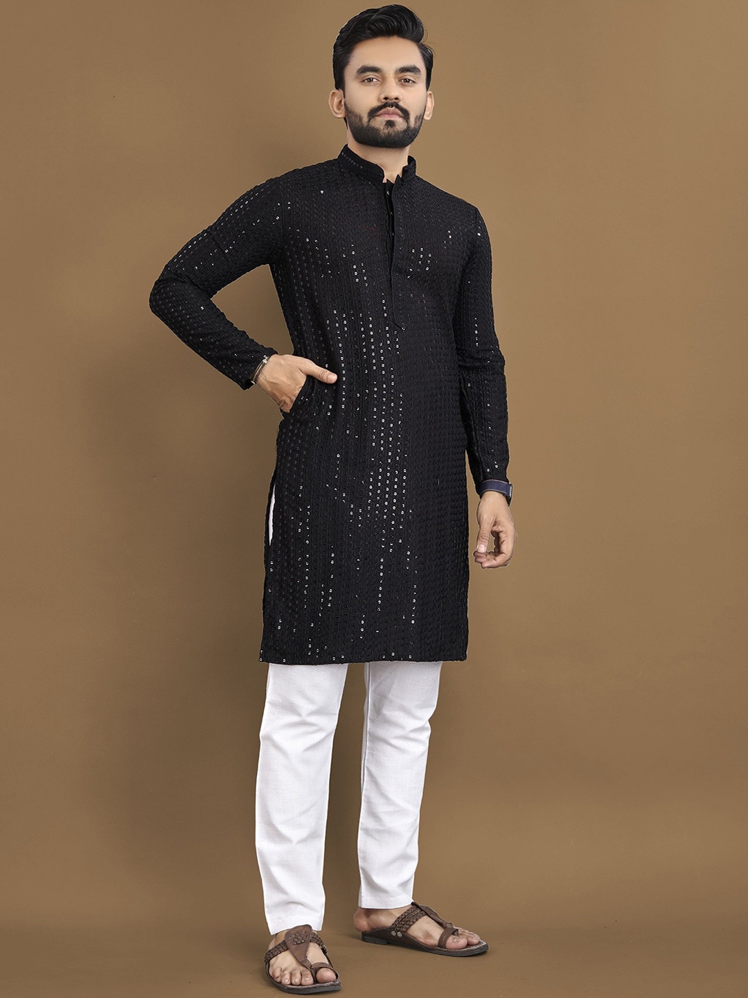 

Moda Rapido Embellished Embroidered Mandarin Collar Straight Kurta, Black