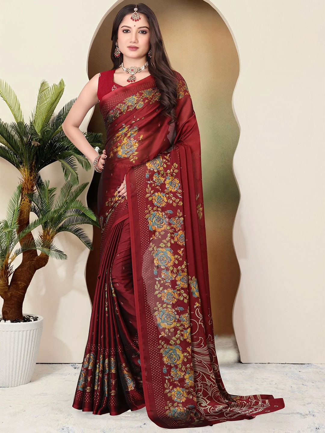 

SUPERLAXMI Floral Pure Chiffon Saree, Maroon