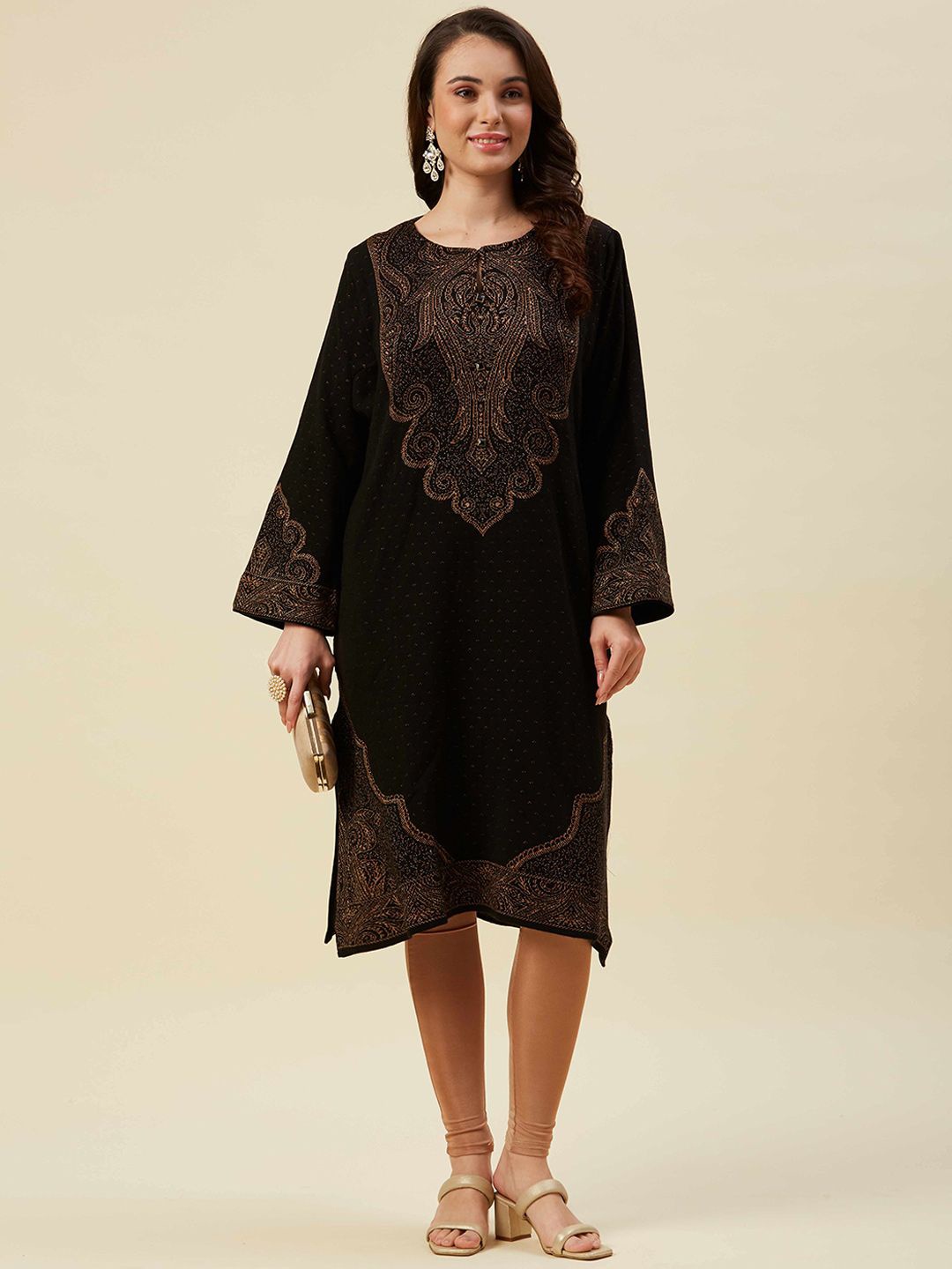 

Peachmode Woven Design Woollen Straight Kurta, Black