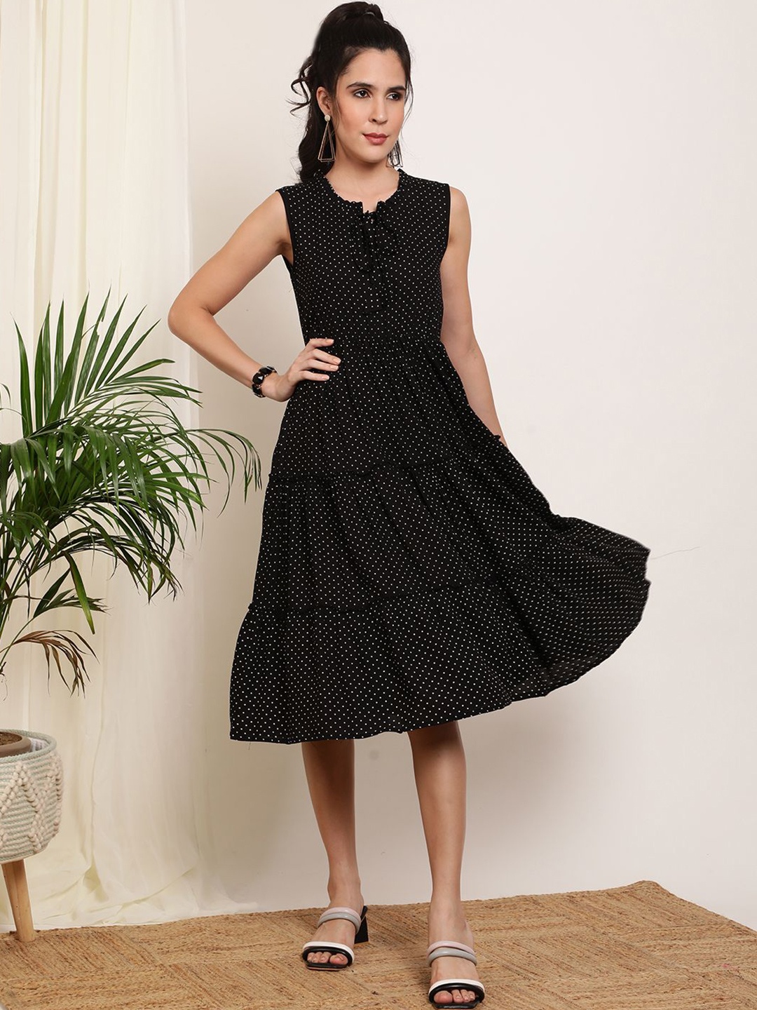 

GLAMALUE Polka Dot Printed Tie-Up Neck Dress, Black