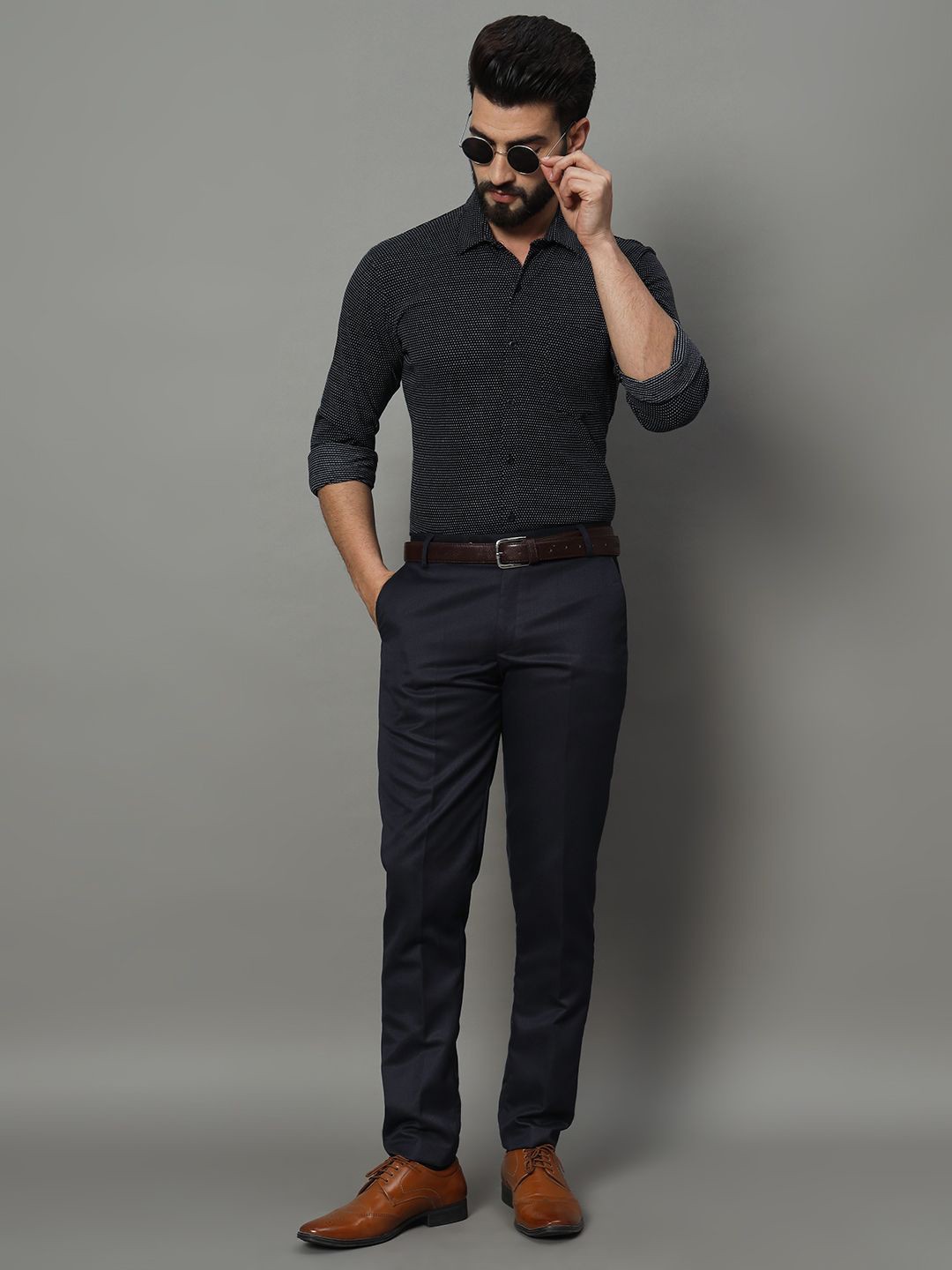 

RENUOVO Men Slim Fit Spread Collar Micro Ditsy Printed Cotton Formal Shirt, Black